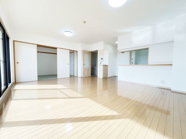 フレスト春日井中央台 リビング フレスト春日井中央台 リビング