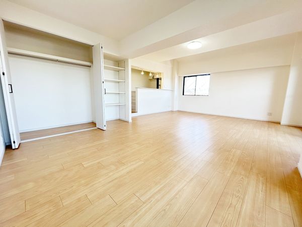 ファーストコレクション神領 リビング