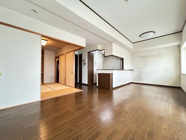 ライオンズガーデン春日井東野町 リビング