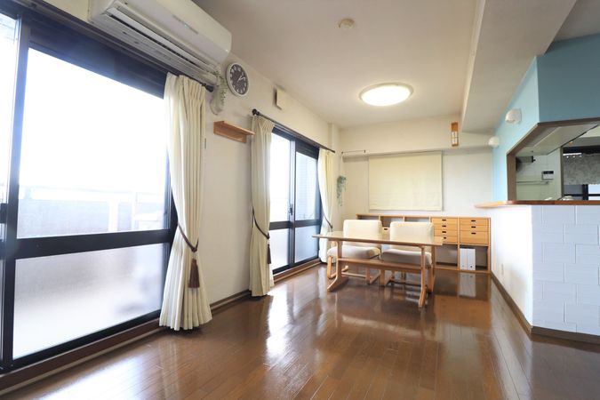 グローリアス春日井梅ヶ坪 リビング グローリアス春日井梅ヶ坪 リビング