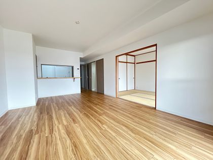 バンベール城山 リビング