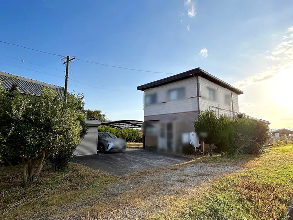 広々とした空が近い印象。明るい日差しに恵まれ、風通しのよさを感じる住環境です。