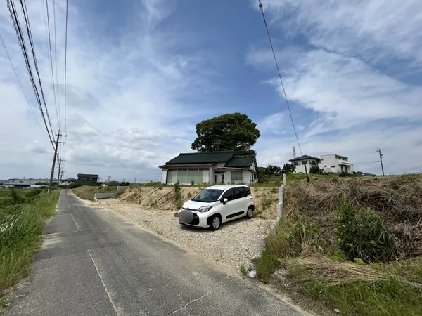 前面道路を含む現地写真