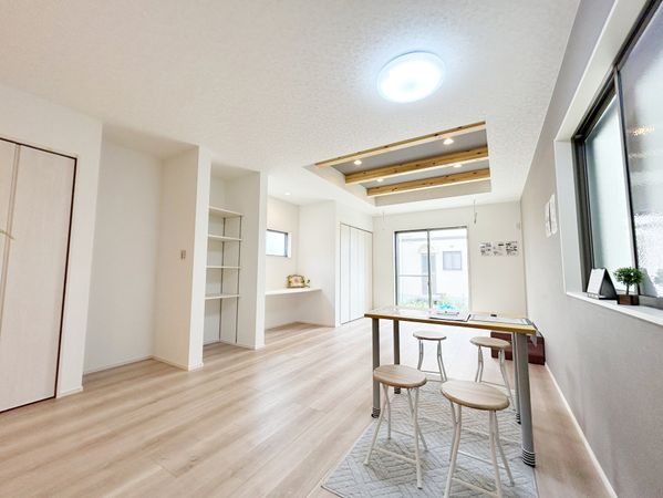 豊田市清水町6丁目 リビング
