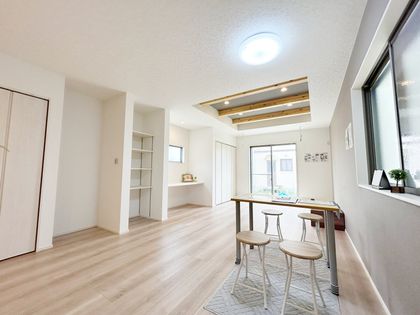 豊田市清水町6丁目 リビング
