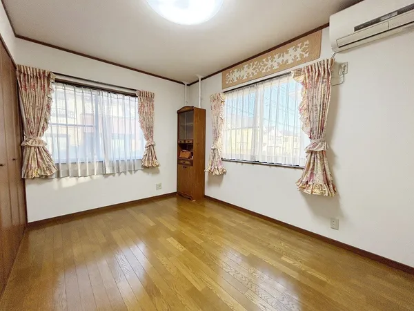 中２階洋室（約6.0帖）