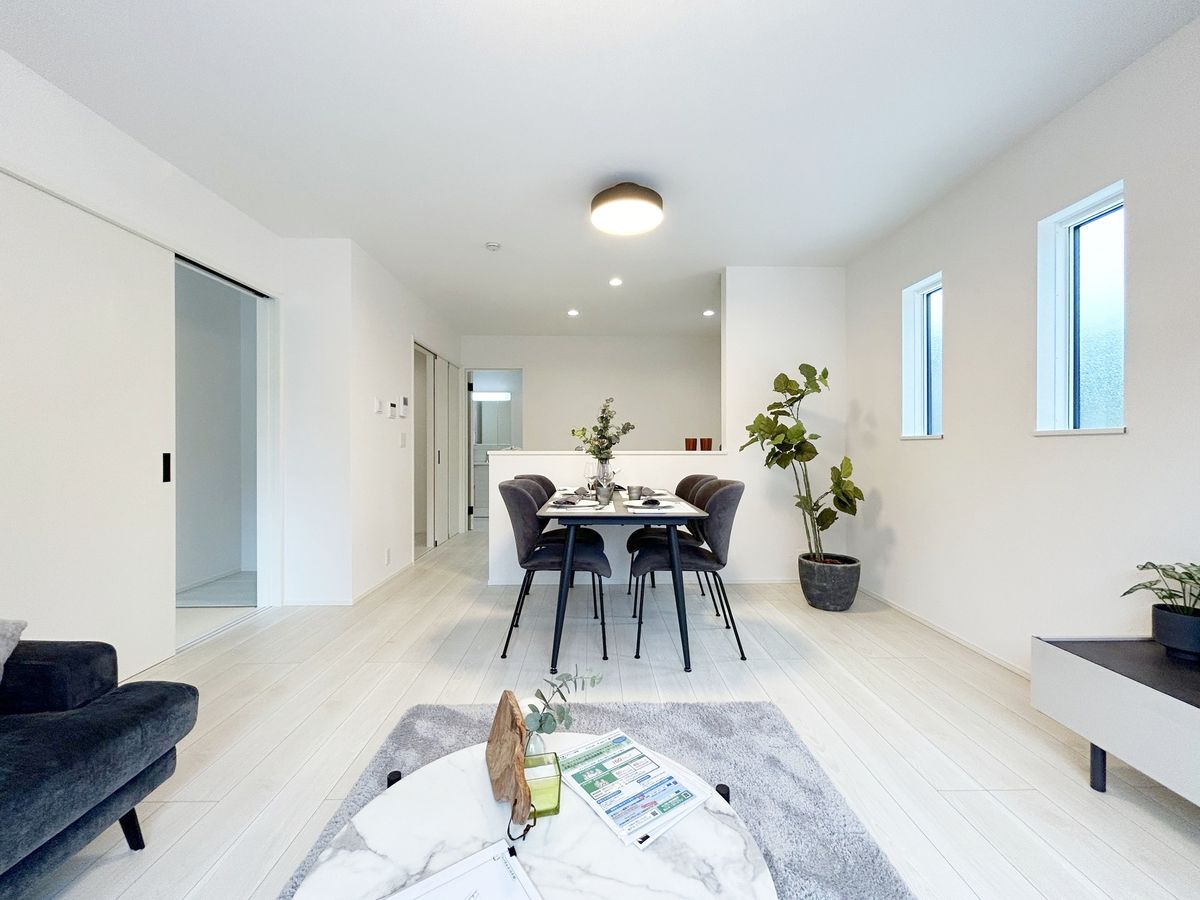 豊田市水源町2丁目 1号棟 リビング リビング