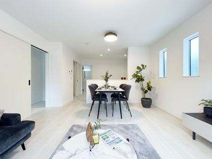 豊田市水源町2丁目 1号棟 リビング