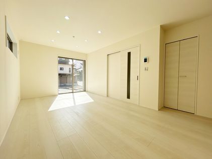 豊田市永覚新町1丁目 3号棟 リビング