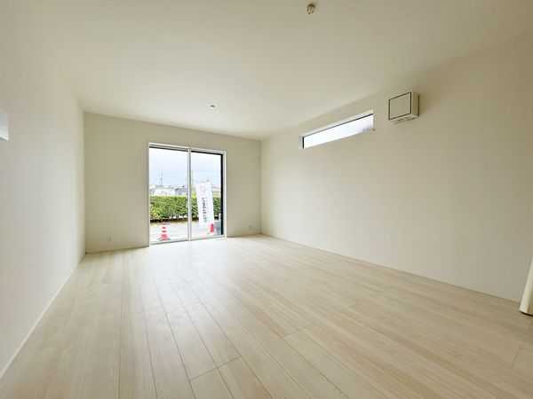 豊田市平山町3丁目 1号棟 リビング リビング