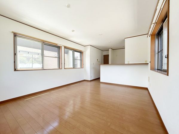 豊田市志賀町神上り リビング リビング