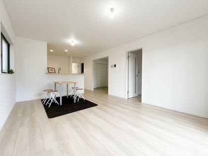 豊田市上丘町定林 2号棟 リビング