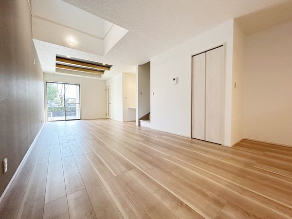 豊田市住吉町2丁目 2号棟 リビング 豊田市住吉町2丁目 2号棟 リビング