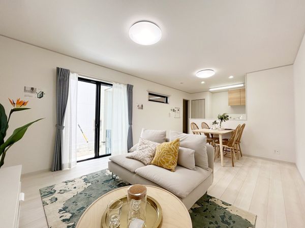 豊田市栄町7丁目 リビング 豊田市栄町7丁目 リビング