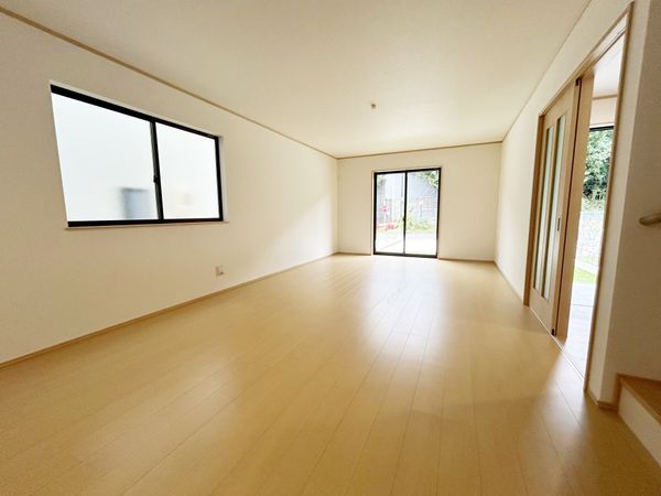 豊田市鴛鴨町深迫 E号棟 リビング 豊田市鴛鴨町深迫 E号棟 リビング