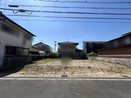 豊田市畝部東町川田 2号棟 前面道路含む外観