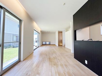 豊田市竹生町1丁目 リビング
