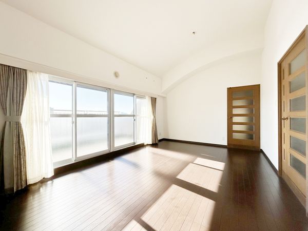 サンシティパークヒルズ秋葉台 リビング