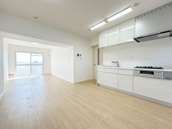 ホワイトキャッスル豊田Ⅰ リビング ホワイトキャッスル豊田Ⅰ リビング