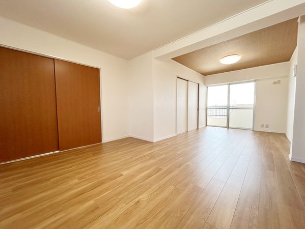 ホワイトシャトー豊田 リビング ホワイトシャトー豊田 リビング