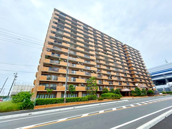 キングスコート豊田生駒 外観 キングスコート豊田生駒 外観