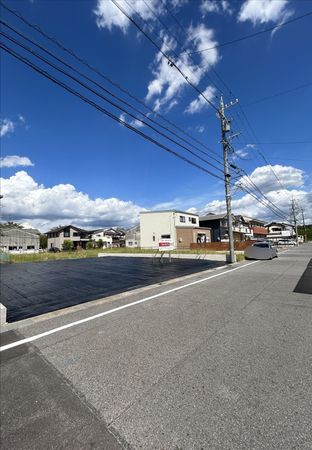 岡崎市河原町 B区画 前面道路含む外観 岡崎市河原町 B区画 前面道路含む外観