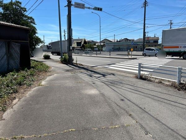 岡崎市中島町字柿ノ木 土地 前面道路含む外観 岡崎市中島町字柿ノ木 土地 前面道路含む外観