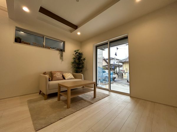 岡崎市羽根町字陣場 2号棟 リビング 岡崎市羽根町字陣場 2号棟 リビング