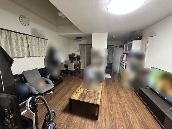 岡崎市伊賀町字5丁目 戸建 リビング 岡崎市伊賀町字5丁目 戸建 リビング