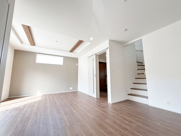 岡崎市若松町字大廻 1号棟 リビング