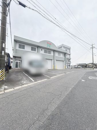 岡崎市稲熊町字八丁目 倉庫付き住宅 外観 岡崎市稲熊町字八丁目 倉庫付き住宅 外観