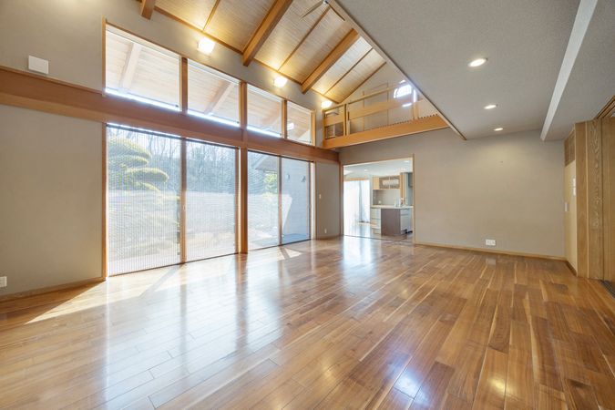 岡崎市真伝吉祥二丁目 戸建 リビング