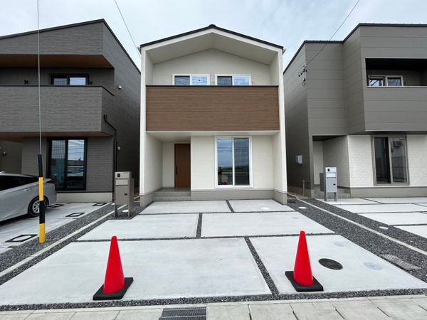 岡崎市橋目町字御小屋西 C棟 外観