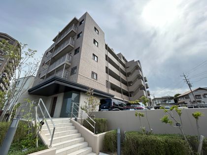 メイツ明大寺三島ヒルズ 外観