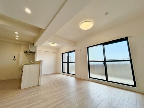 グローリアス岡崎大和町 リビング