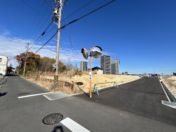 日進赤池箕ノ手土地区画整理事業地区内(仮換地) 前面道路含む外観 日進赤池箕ノ手土地区画整理事業地区内(仮換地) 前面道路含む外観