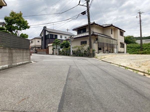 日進市藤枝町奥廻間 土地 前面道路含む外観 日進市藤枝町奥廻間 土地 前面道路含む外観