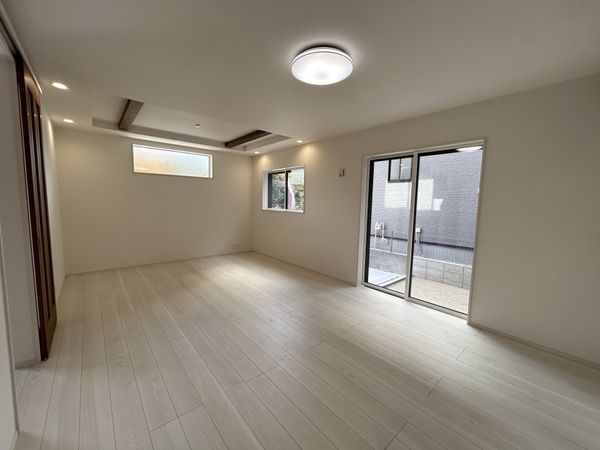 みよし市天王台15-9 1号棟 リビング みよし市天王台15-9 1号棟 リビング