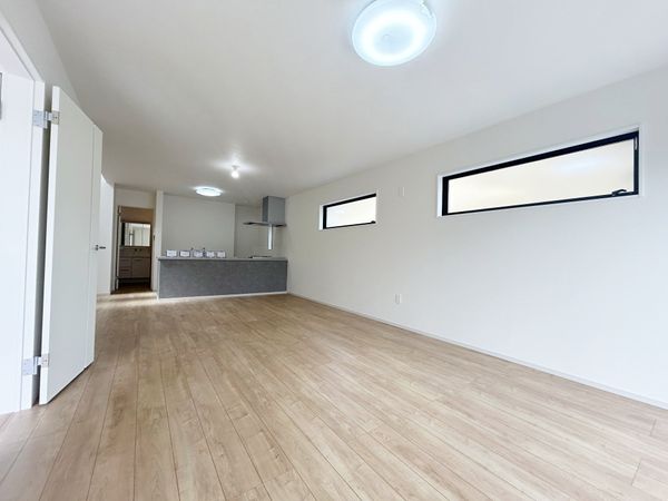 東郷町和合ケ丘2丁目 2号棟 リビング