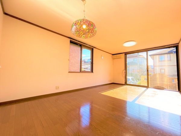 みよし市ひばりヶ丘2丁目 戸建 リビング みよし市ひばりヶ丘2丁目 戸建 リビング
