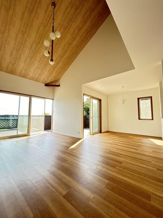 みよし市三好丘緑3丁目 戸建 リビング みよし市三好丘緑3丁目 戸建 リビング
