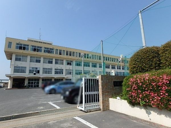 エルシエロ日進 天空の館 日進市立日進東中学校(約1000m) 日進市立日進東中学校(約1000m)