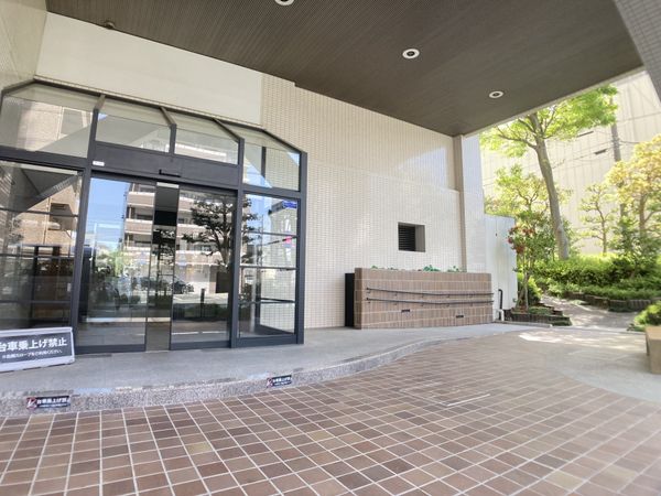 日進パークマンション エントランス