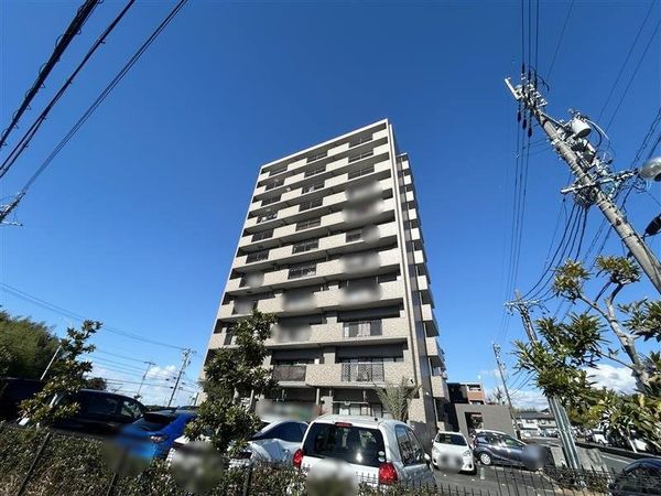 ファミール日進参番館 外観