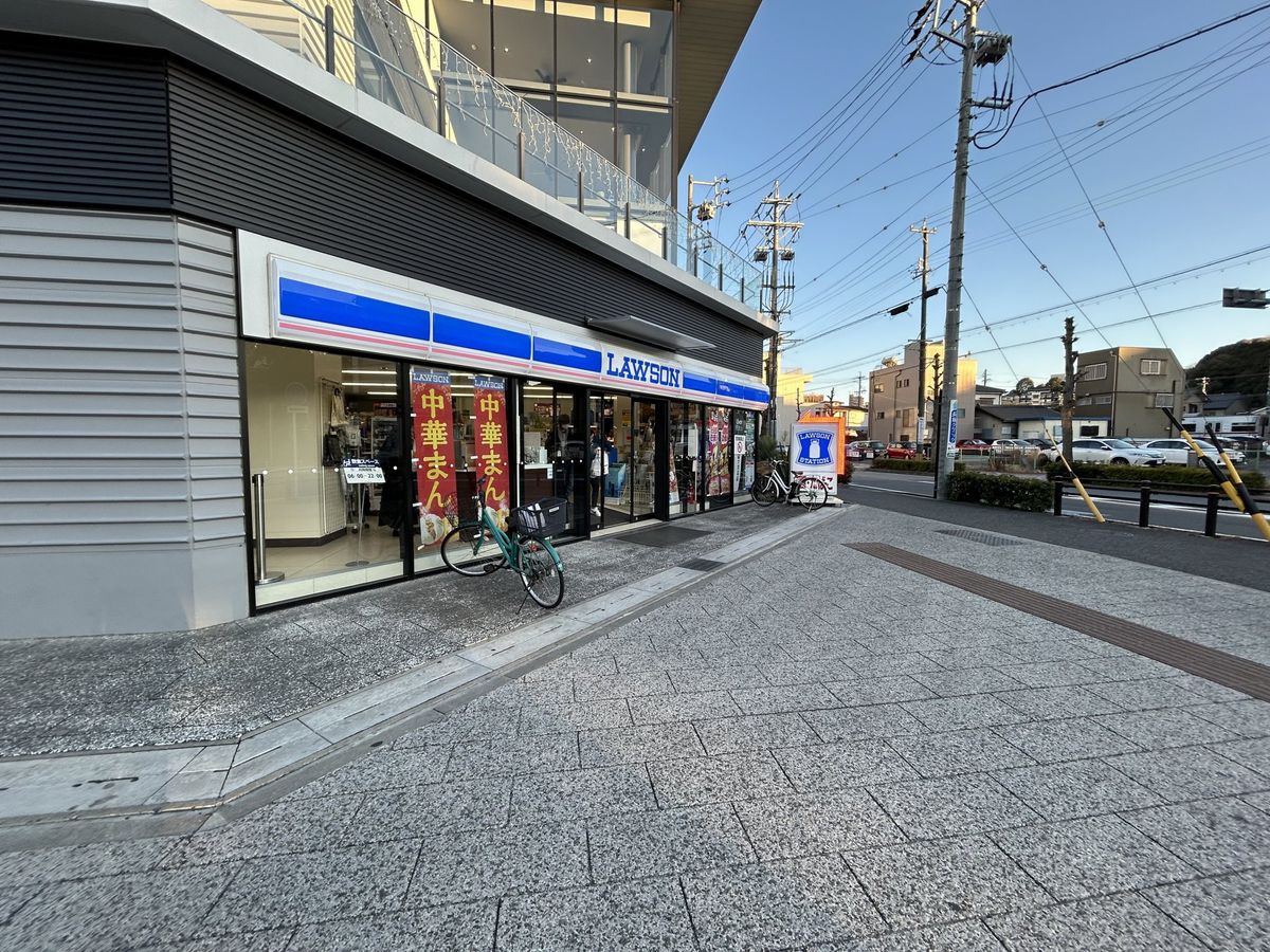 ユニーブル東岡崎 ローソン東岡崎駅前店(約600m) ローソン東岡崎駅前店(約600m)