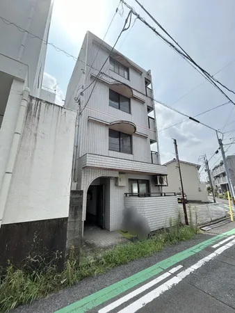 敷地面積約31坪、建物は現況渡し（居住者は退去します）となります