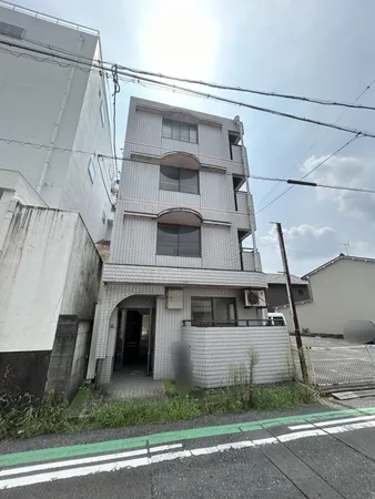 敷地面積約31坪、建物は現況渡し（居住者は退去します）となります