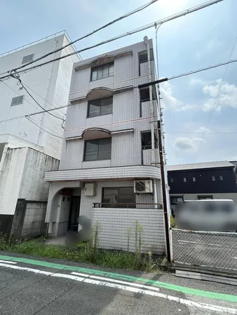 敷地面積約31坪、建物は現況渡し（居住者は退去します）となります