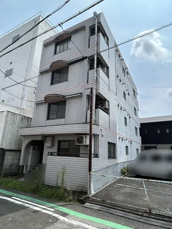 敷地面積約31坪、建物は現況渡し（居住者は退去します）となります