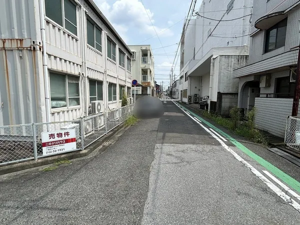 北側道路は幅員約6.0m